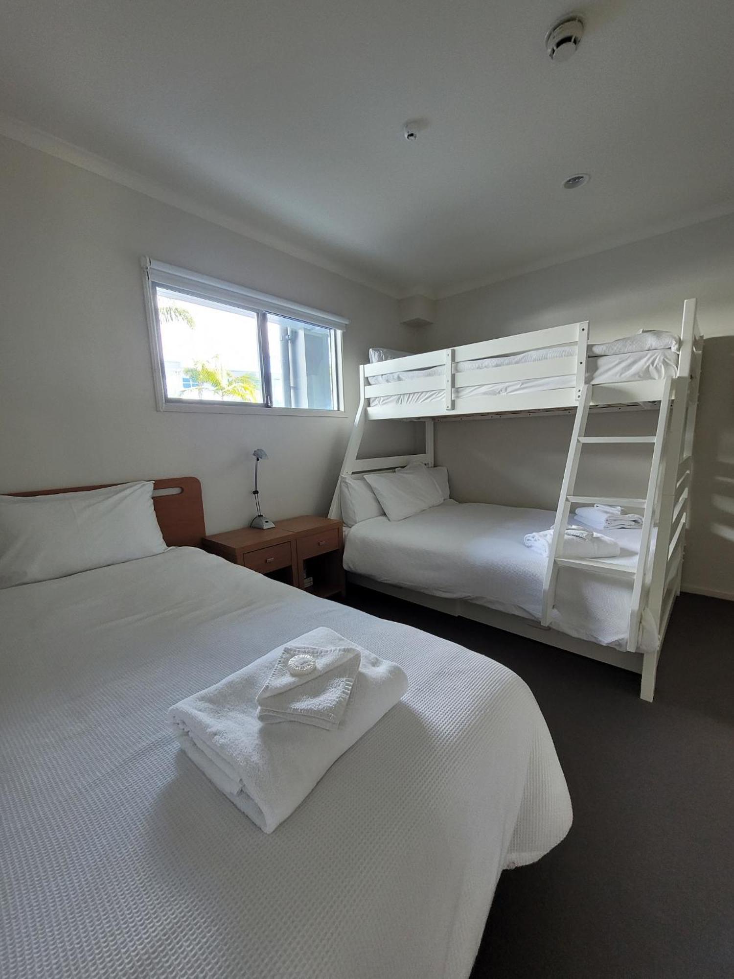 Marina Park Apartments Whitianga Exterior photo